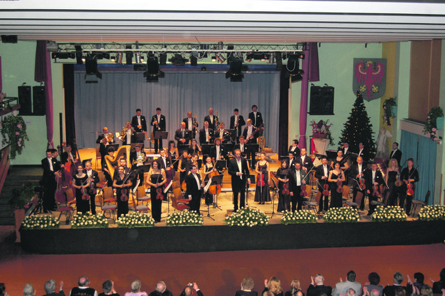 Die Nervosität ist für Matthias Kendlinger in seiner Heimatgemeinde größer als in den größten Konzerthäusern Europas. | Foto: Schwaighofer