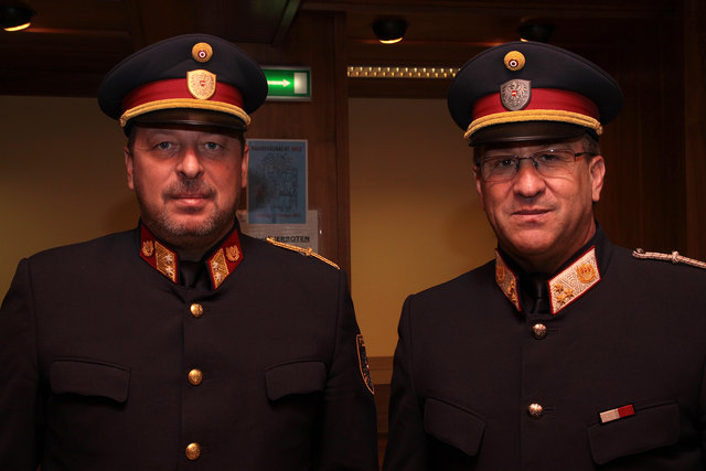 Bezirkspolizeikommandant Hubert Juen und Peter Köll