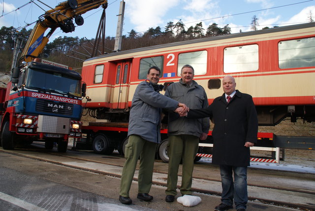 DI Georg Waldhart (Schulleiter LFS Telfs), Landesfeuerwehrinspektor Alfons Gruber und Ing. Roman Klecker (Teamleiter Fachliche Ausbildung ÖBB).