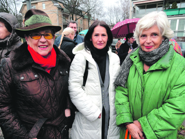 Helga Stermann, Elisabeth Jatzko und Ursula Frisee gehören zu jenen Anrainern, die sich klar gegen die Errichtung der Mobilfunkanlage in der Münichreiterstraße aussprechen.