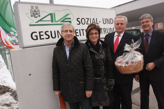 LHStv. Peter Kaiser, Sozialminister Rudolf Hundstorfer, Frauenreferentin Beate Prettner und LAbg. Hans-Peter Schlagholz zu Besuch bei der AVS