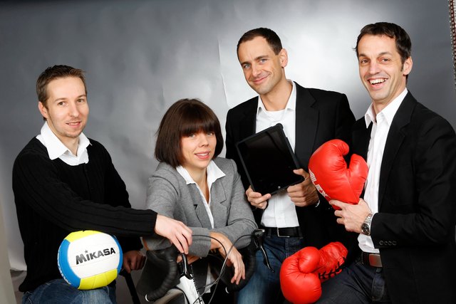 Ein (Digital-)Herz für Vereine: Andreas Maurer, Verena Artinger, Reinhard Neudorfer und Alexander Archimandritis (v. l.) | Foto: Frankl