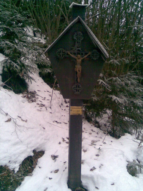 Wegkreuz beim Steilaufstieg zur Schwarzen Muttergottes