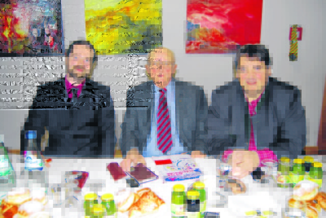 Landesgeschäftsführer Christian Lechner, Landesvorsitzender Hans-Heinz Plaschka und NAbg. Josef Muchitsch (vl.).	Woche/Kure