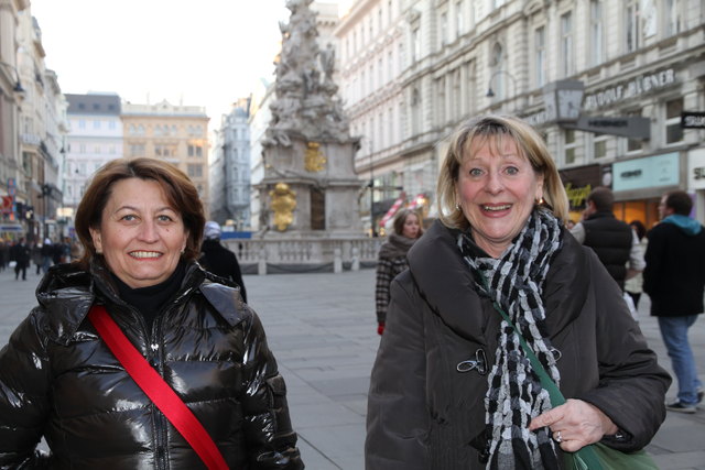 Einkaufserlebnis am Graben: Helene Hafner und Gerda Martiska bevorzugen die Shopping- und Flaniermeile in der City.