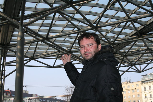 Billiger und spannender hätte man die Überdachung am Praterstern bauen sollen, so Norbert Walter.
