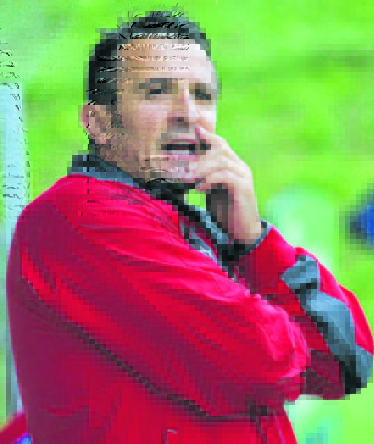 Der neue Askö Irschen-Coach Suvad Rovcanin soll die Kastanien aus dem Feuer holen und die Oberkärntner mit seiner Erfahrung vorm Abstieg bewahren | Foto: Kuess