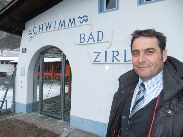 SPÖ-Obmann Erich Streffan hat sich schon vom alten Schwimmbad- areal verabschiedet: „Ich sehe keinen Grund, dieses Bad weiter zu erhalten.“