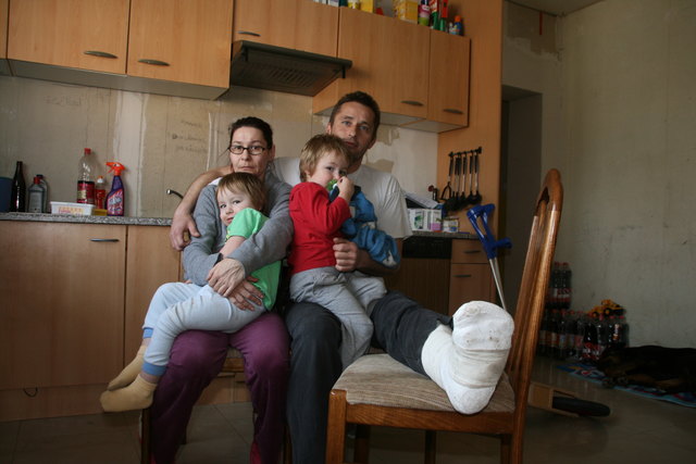 Ursula S. mit ihrem Partner und den beiden Jungs Tobias und Klaus.