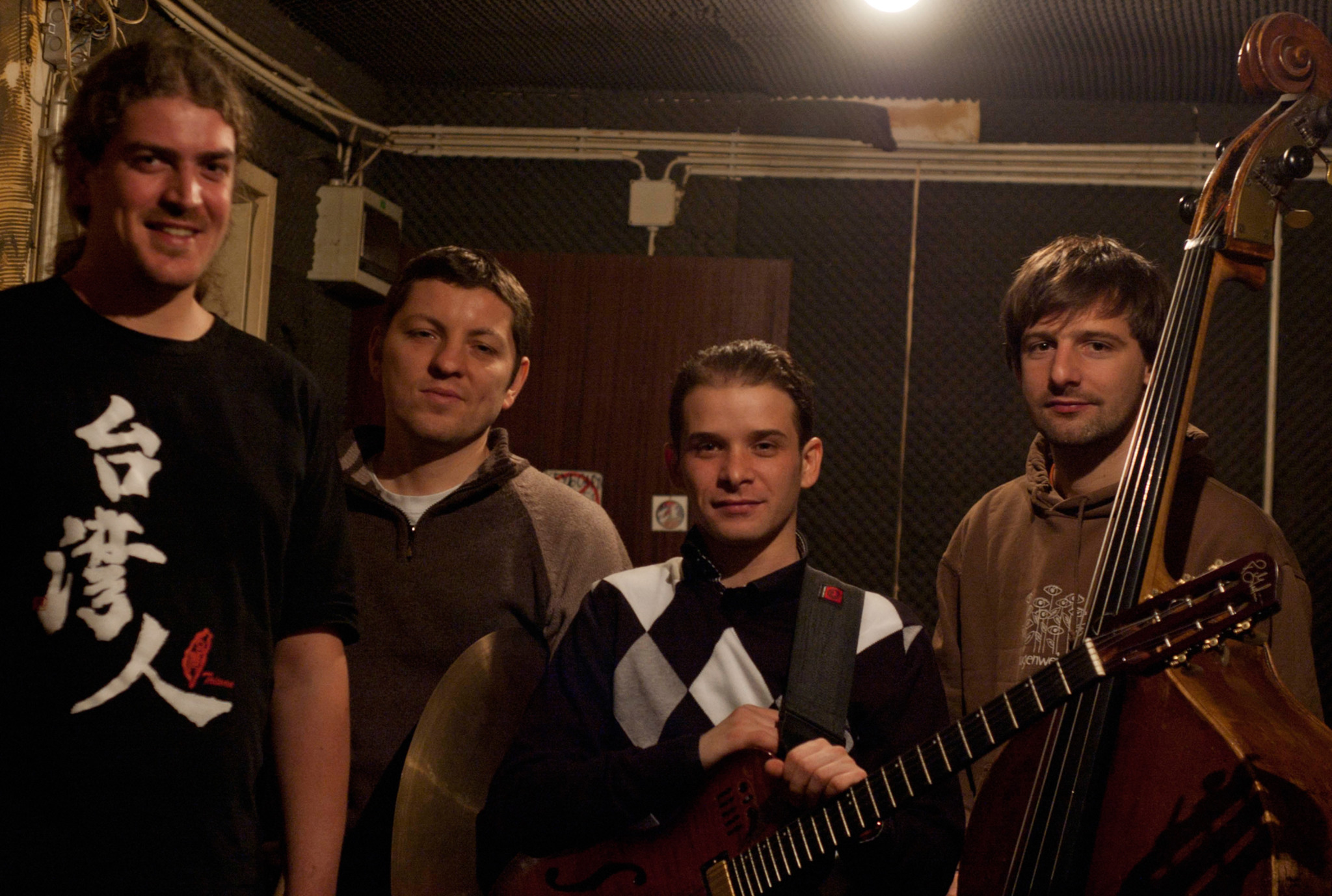 Paul Dangl Soulstring Quartet (A / HU / SRB) feat. Eamon Dilworth (AUS ...