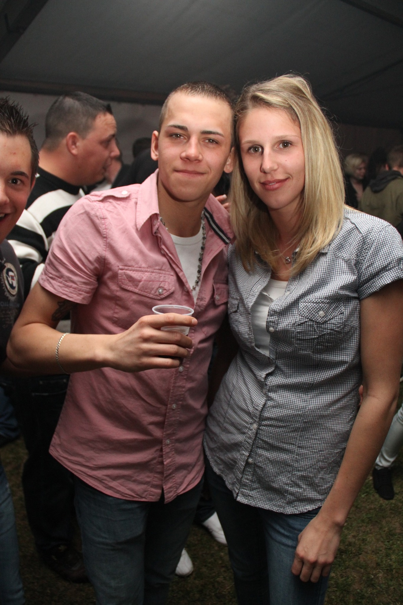 Pichling bei kflach studenten dating, Oftering singles frauen. Singles aktiv aus maria Gay dating in ferlach. Meine stadt Club treff sex. Flirt in rannersdorf. Pichling bei kflach studenten dating. Perg partnersuche