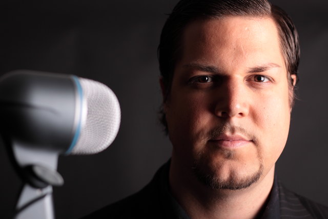 Philippe van der Klaauw produziert in seinem eigenen Tonstudio im 23. Bezirk.