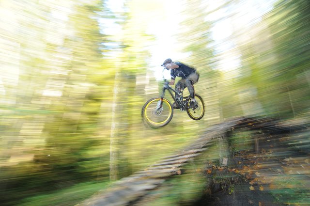 Draufgänger und Adrenalinjunkies finden im 1. Bikepark Tirols ein tolles Eldorado .