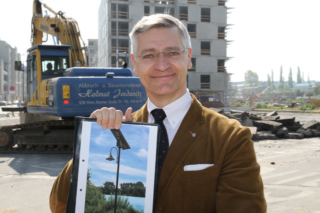 FP-Klubobmann Werner Grebner ist von der Solartechnik bei der Straßenbeleuchtung überzeugt