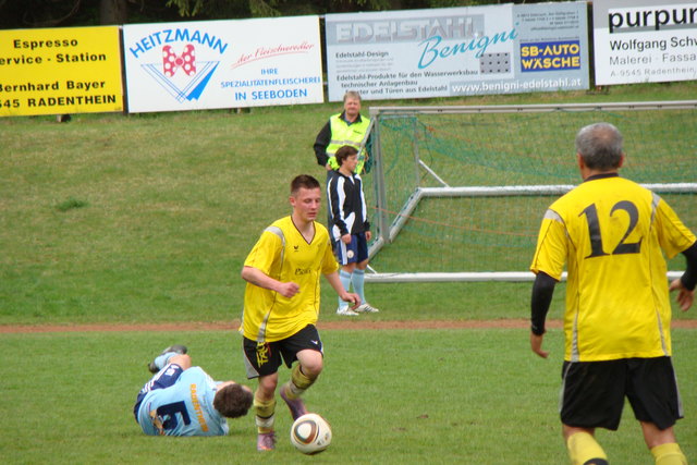 Sandro am Ball......