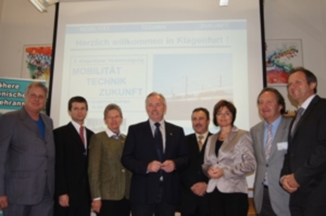 Verkehrsstadtrat Peter Steinkellner, Prof. Dr. Markus Lampersberger, LAbg. Annemarie Adlassnig, LH Gerhard Dörfler, Prof. DI. Wolfgang Kuchling, Landesrätin Dr. Beate Prettner, HTL-Direktor DI. Franz Korper, Landesschulinspektor Dr. Axel Zafoschnig