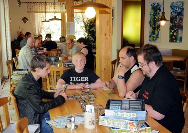 In Action: Jung gegen Alt