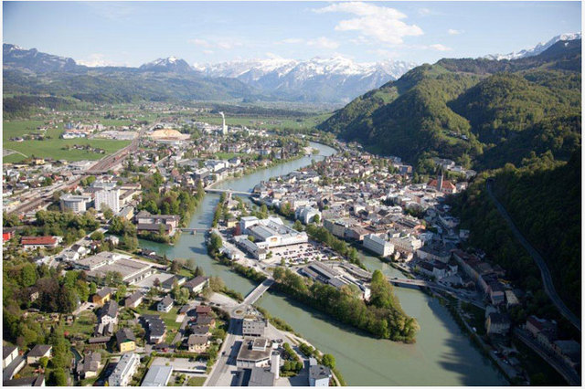 Ziel des Hochwasserschutzprojektes ist der Schutz des Stadtgebietes von Hallein bis zu einem 100-jährlichen Hochwasser. | Foto: Heli Sky