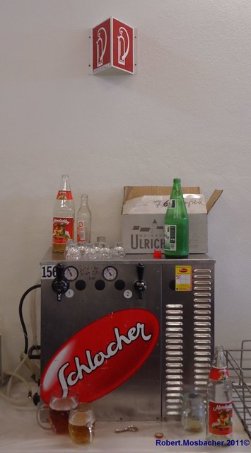 ...neue Löschmittel Station ... ( in Betrieb genommen bei der Eröffnung vom neuen Rüsthaus der FF Landscha)  :-)