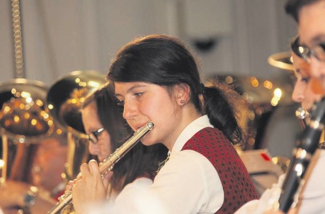 Ein buntes Programm von traditioneller Marschmusik bis zu modernen Arrangements bot die Stadtkapelle Bad Radkersburg im Zehnerhaus.                                  Foto: WOCHE