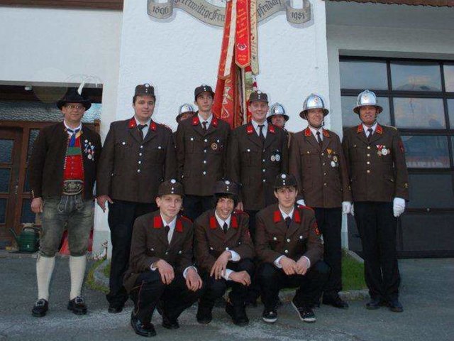 Hinten v.l.: GV Gerald Embacher, Klaus Biechl, Sebastian Inwinkl, Martin Winkler, Kdt.-Stv. Rupert Oblasser, Kdt. Hubert Mader; Vorne v.l.:David Müller, Florian Mader und Alexander Leitner | Foto: FF Erpfendorf