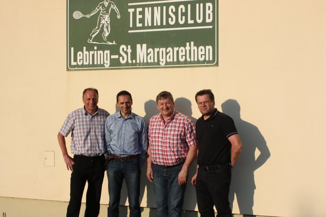 Josef Ploder (TC Lebring), Dir. Rupert Tischler (Raiba Wildon-Lebring), Franz Labugger (Ölpresse Labugger) und Karl Graupp (Getränke Graupp). | Foto: KK