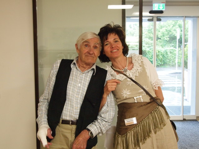 Rosmarie Hoherainer mit Bewohner