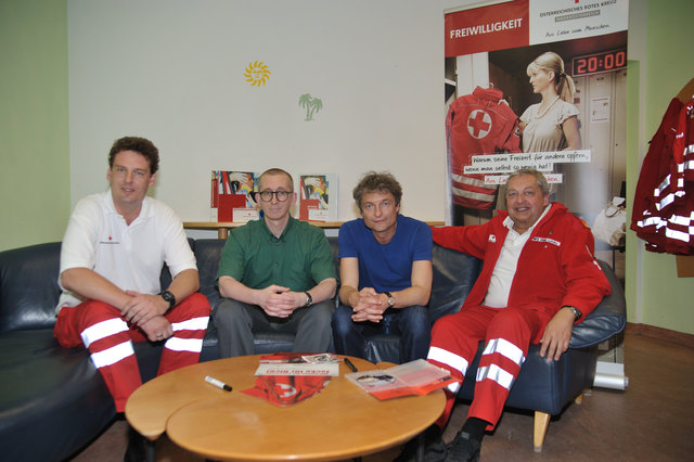 Wolfgang Antos, Günther Paal (Gunkl), Alfred Dorfer und RK-Bezirksstellenleiter Otmar Lutzky | Foto: privat