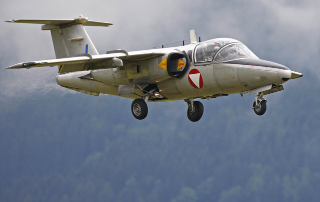 Als kleiner Vorgeschmack auf die Air Power in Zeltweg wird eine Saab 105Ö des Bundesheeres ihre Kreise über Thalgau ziehen | Foto: (© Bundesheer –Wolfgang Grebien, freigegeben von Werbeagentur ReiWo - Wolfgang Reindl