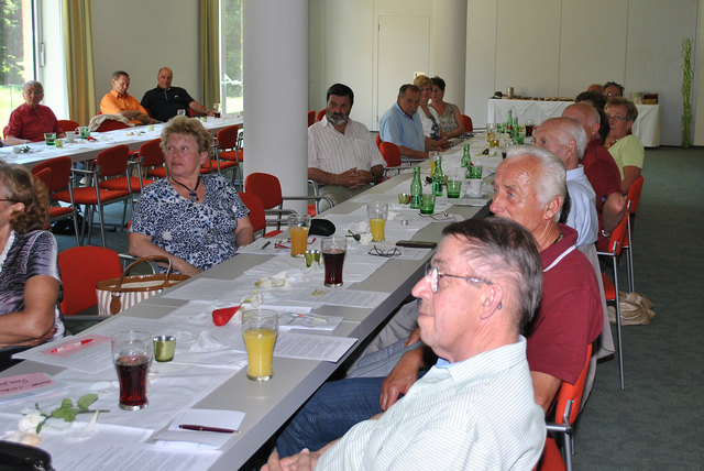 Die TeilnehmerInnen lauschten gespannt dem „Pflege – wie geht es weiter“-Vortrag.Foto: privat