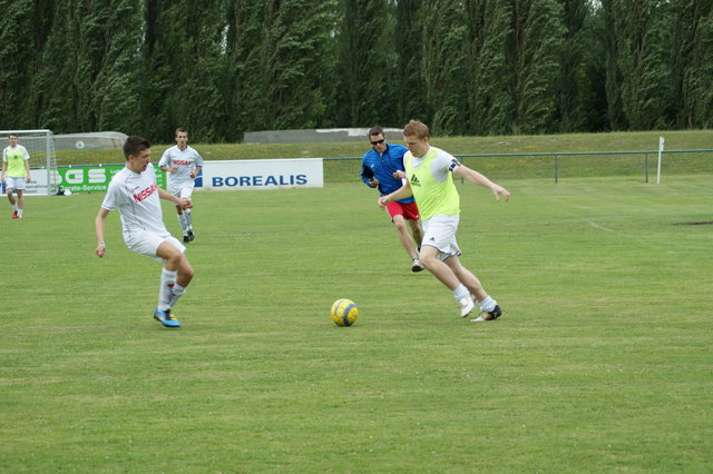 Harter Einsatz am Feld | Foto: Privat