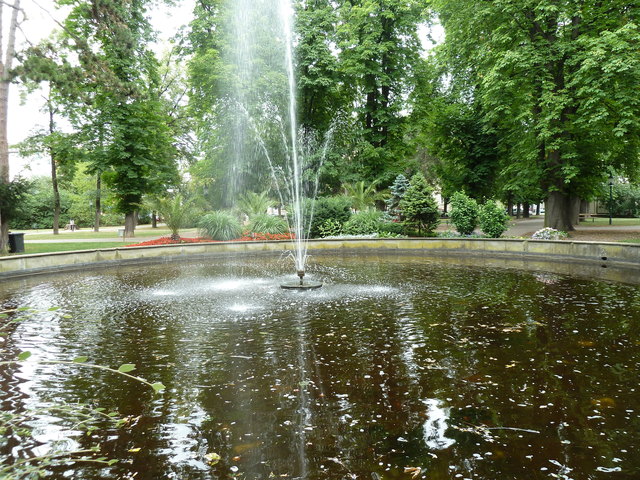 Springbrunnen in Krems: man beachte die Wasserqualität ....