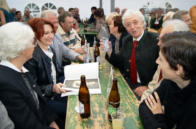 Stammtisch um NR-Bgm Josef Auer aus Radfeld (r.v.r.)