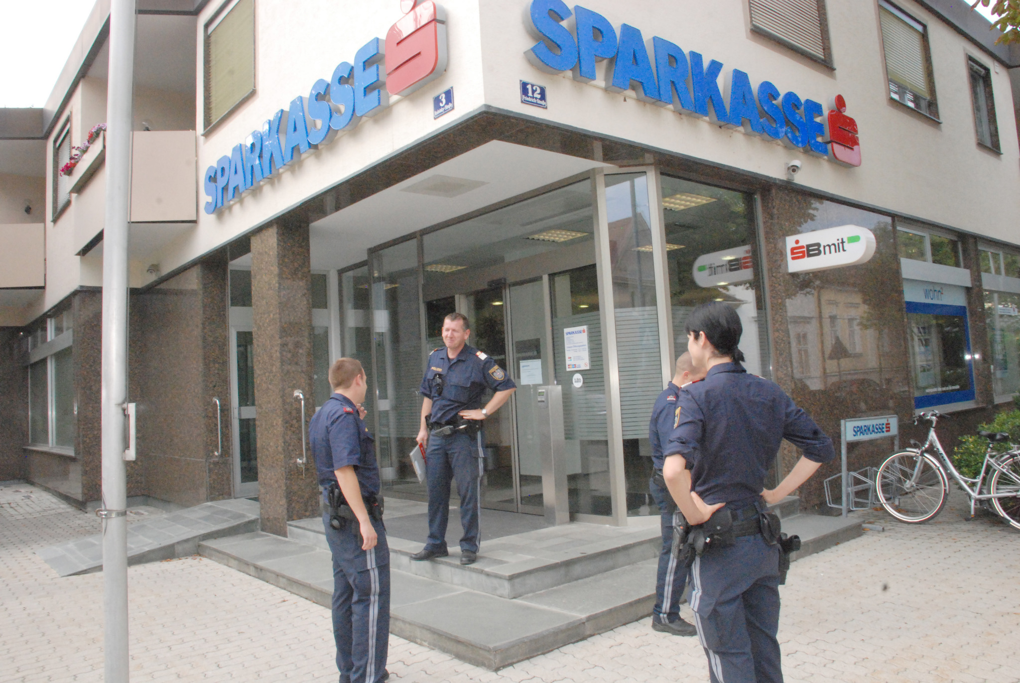 „Große Scheine & hinlegen!“ - Baden