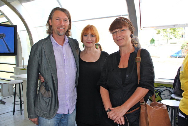 Creative Head Jörg Schorn mit Chris Lohner und Eva Bernraiter GF PKP BBDO.