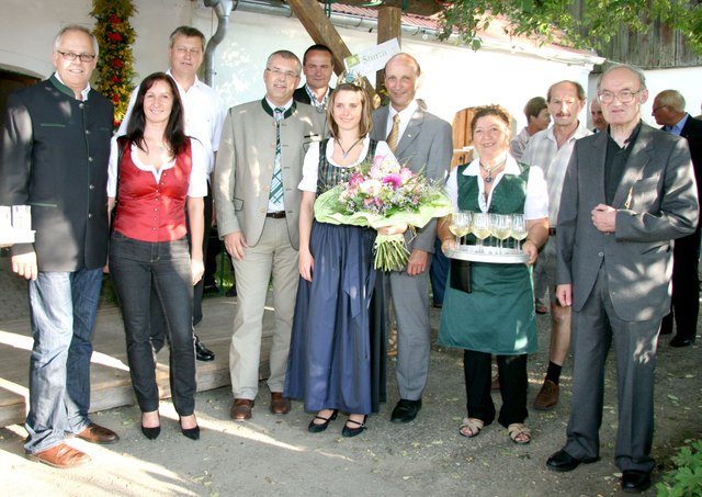 Leopold Weinlinger und Gattin, Hermann Dam, Franz Dam, Leopold Blauensteiner; Elisabeth Hirschbüchler; Andreas Riemer, Liane Kiener und Roland Moser (v.l.n.r.)