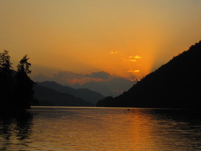 Die Sonne weicht der Nacht