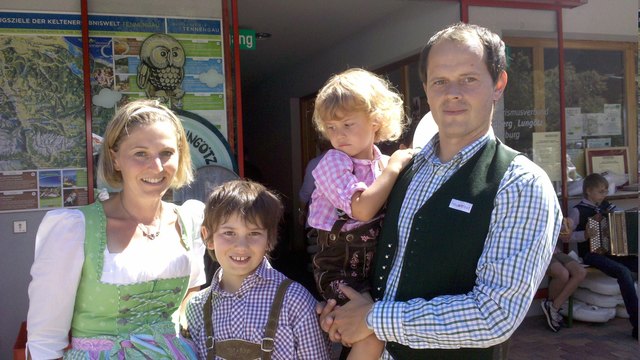 Sonja, Daniel, Elina und Franz beim HeuART Fest in Annaberg