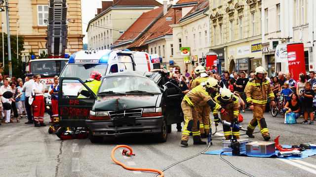 Einsatzübung bei der langen Einkaufsnacht in Korneuburg