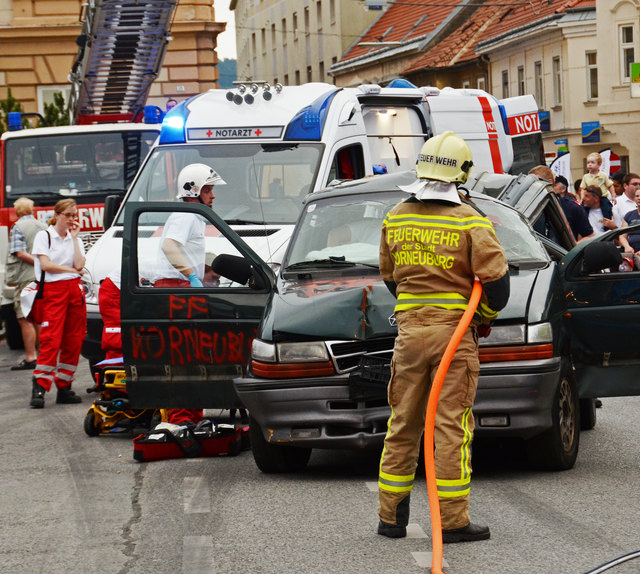 Einsatzübung bei der langen Einkaufsnacht in Korneuburg