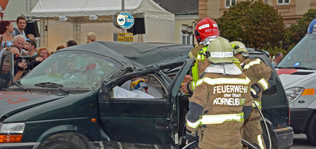 Einsatzübung bei der langen Einkaufsnacht in Korneuburg