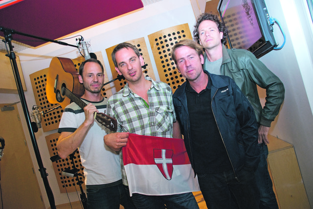 Heinz aus Wien: Geht die Rockband in die Geschichte ein? Alle Hymnen-Beiträge: www.facebook.com/wiener.bezirkszeitung