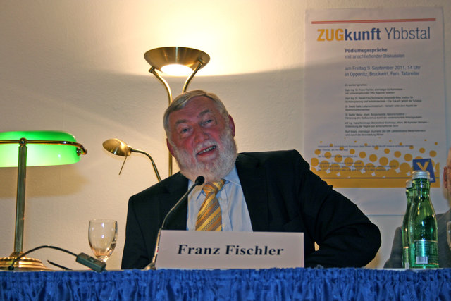 Franz Fischler riet, die Ybbstalbahn zur Verkehrshauptschlag-ader des Ybbstals zu machen.