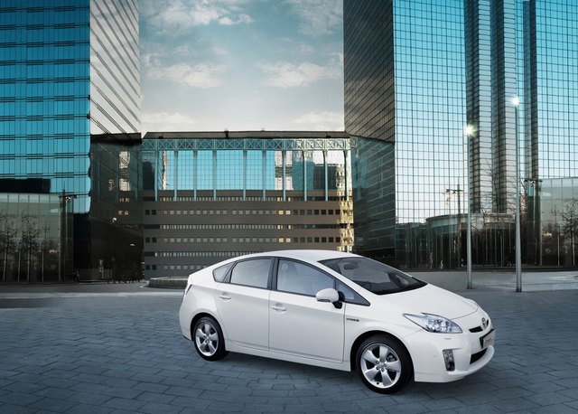 Die dritte Generation des Toyota Prius ist eine der windschlüpfrigsten Schrägheck-Limousinen weltweit (cw-Wert: 0,25). Ein signifikanter Anteil des um 14 Prozent reduzierten CO2-Ausstoßes geht nicht zuletzt auf diese Verbesserung zurück. | Foto: Toyota