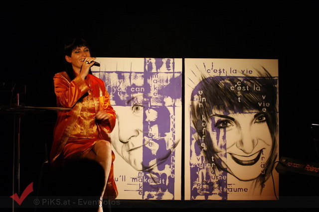 Cleo Ruisz singt Chansons im Strasshofer Kellertheater