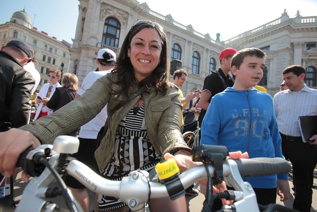 Stadträtin Maria Vassilakou will den Fahrradverkehr in Wien ausbauen, dafür sollen Rad-Highways geschaffen werden.