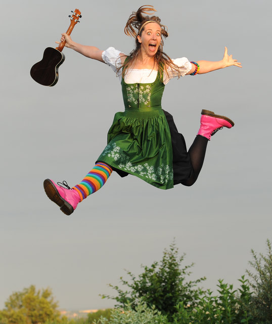 Mai Cocopelli, erfolgreiche Kinderliedermacherin aus Oberösterreich.