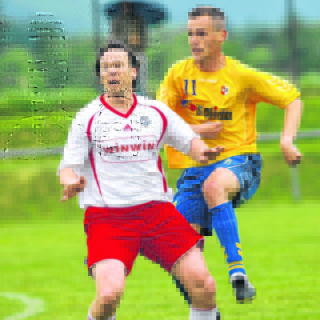 Ibel Alempic (li.) ist nicht nur am Spielfeld für den SV Dellach/Gail als Libero im Einsatz, sondern fungiert auch als Co-Trainer | Foto: Kuess