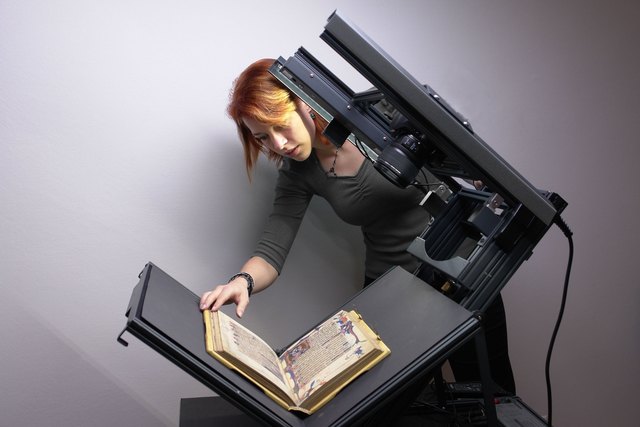 Erfolgsgeschichte: Der an der Uni Graz entwickelte „Traveller“ zur Digitalisierung historischer Bücher ist ein Exportschlager. | Foto: *Uni Graz