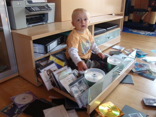 Ich muss mal Mama´s Cd´s sortieren :)